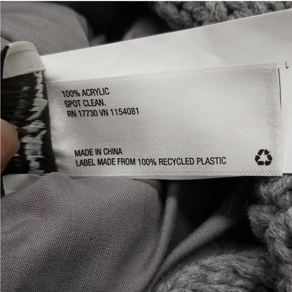 Hearth & Hand Gray Cable Knit Tassels Holiday Christmas Stocking New! - Picture 5 of 6